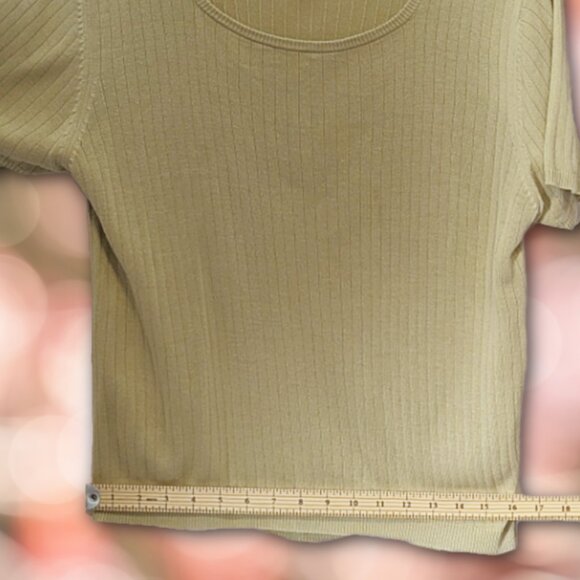 August Silk Size L 100% Silk Light Avocado Green Knit Top - Picture 5 of 8
